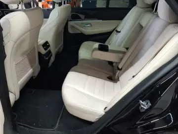 MERCEDES-BENZ GLE 300d-AMG Excl Assi  PANO StHz AHK