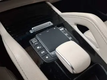 MERCEDES-BENZ GLE 300d-AMG Excl Assi  PANO StHz AHK