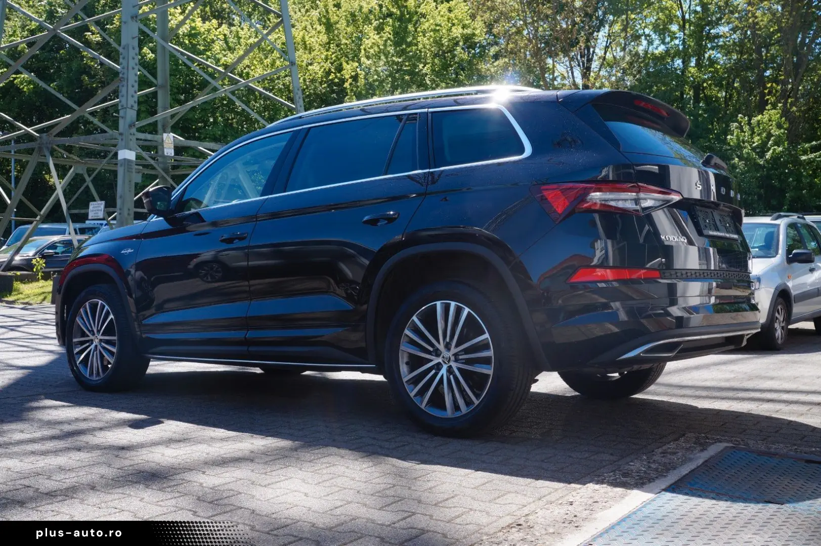 SKODA Kodiaq L&K DSG 4x4 LED PDC 360 Kamera PANO SHZ
