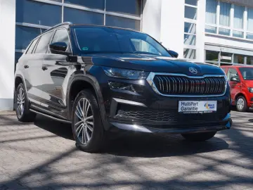 SKODA Kodiaq L&K DSG 4x4 LED PDC 360 Kamera PANO SHZ