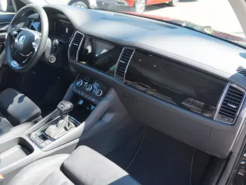 SKODA Kodiaq L&K DSG 4x4 LED PDC 360 Kamera PANO SHZ