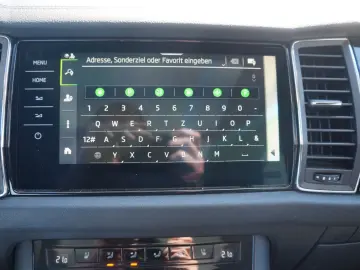 SKODA Kodiaq L&K DSG 4x4 LED PDC 360 Kamera PANO SHZ