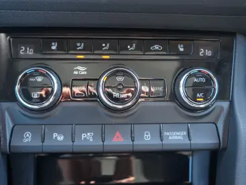 SKODA Kodiaq L&K DSG 4x4 LED PDC 360 Kamera PANO SHZ