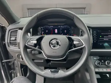 SKODA Kodiaq 2.0 TSI 4x4 L&K DCC ACC AHK AUT Kam. Navi