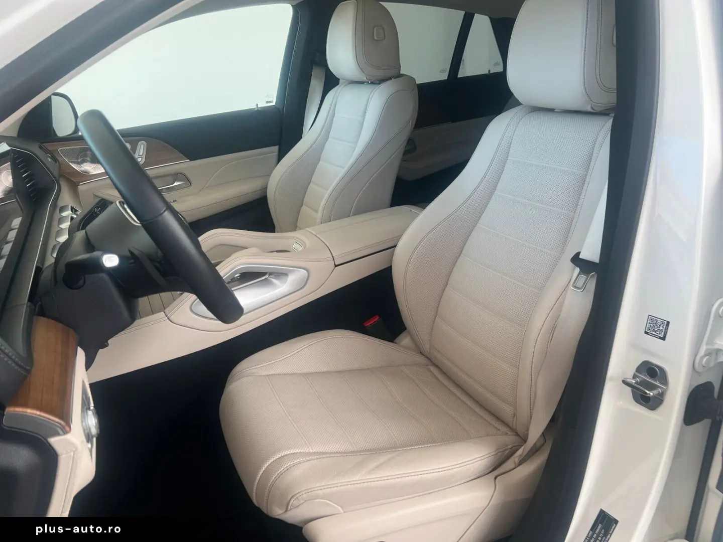 MERCEDES-BENZ GLE 350 d 4M AMG Pano Night Airmatic Burmester