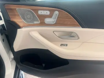 MERCEDES-BENZ GLE 350 d 4M AMG Pano Night Airmatic Burmester