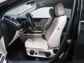 MERCEDES-BENZ GLA 220 220  4 M  Progr. Adv.  Totwink…