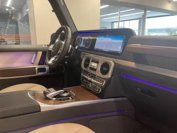 MERCEDES-BENZ G 400 d AMG Line 1.HD MB100-02.27 Lede…