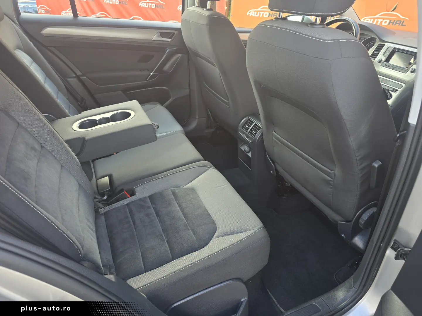 Volkswagen Golf Sportvan 2.0 TDI 150 CP Automata