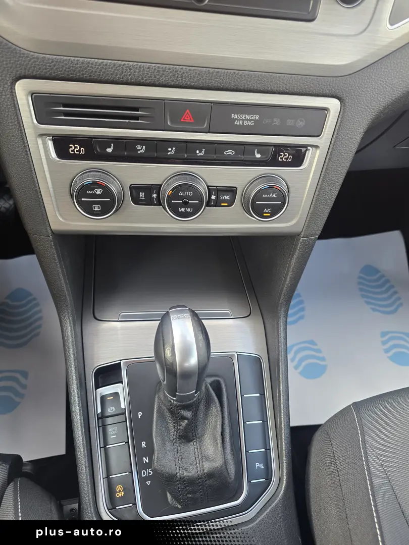Volkswagen Golf Sportvan 2.0 TDI 150 CP Automata