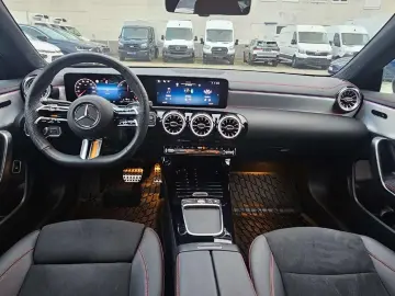 Mercedes-Benz CLA 250e AMG ALCANTARA LED AHK CAMERA