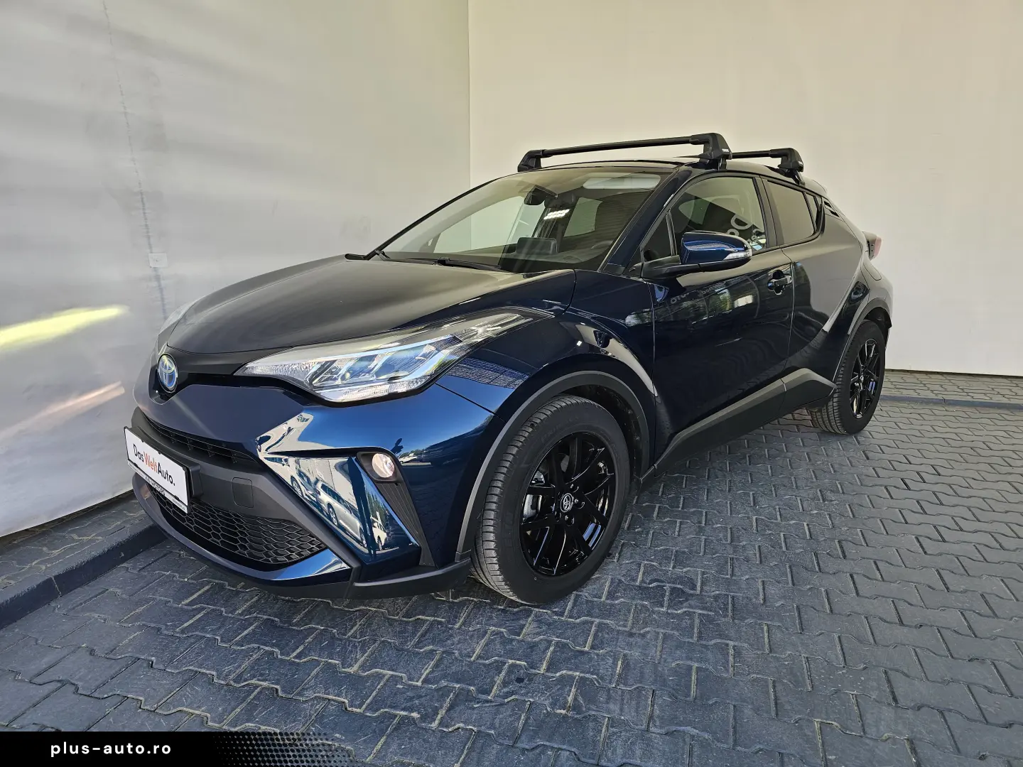 Toyota C-HR 1 8 Hybrid C-ENTER CVT