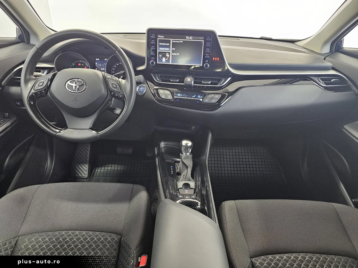TOYOTA C-HR 2023 — imagine 9