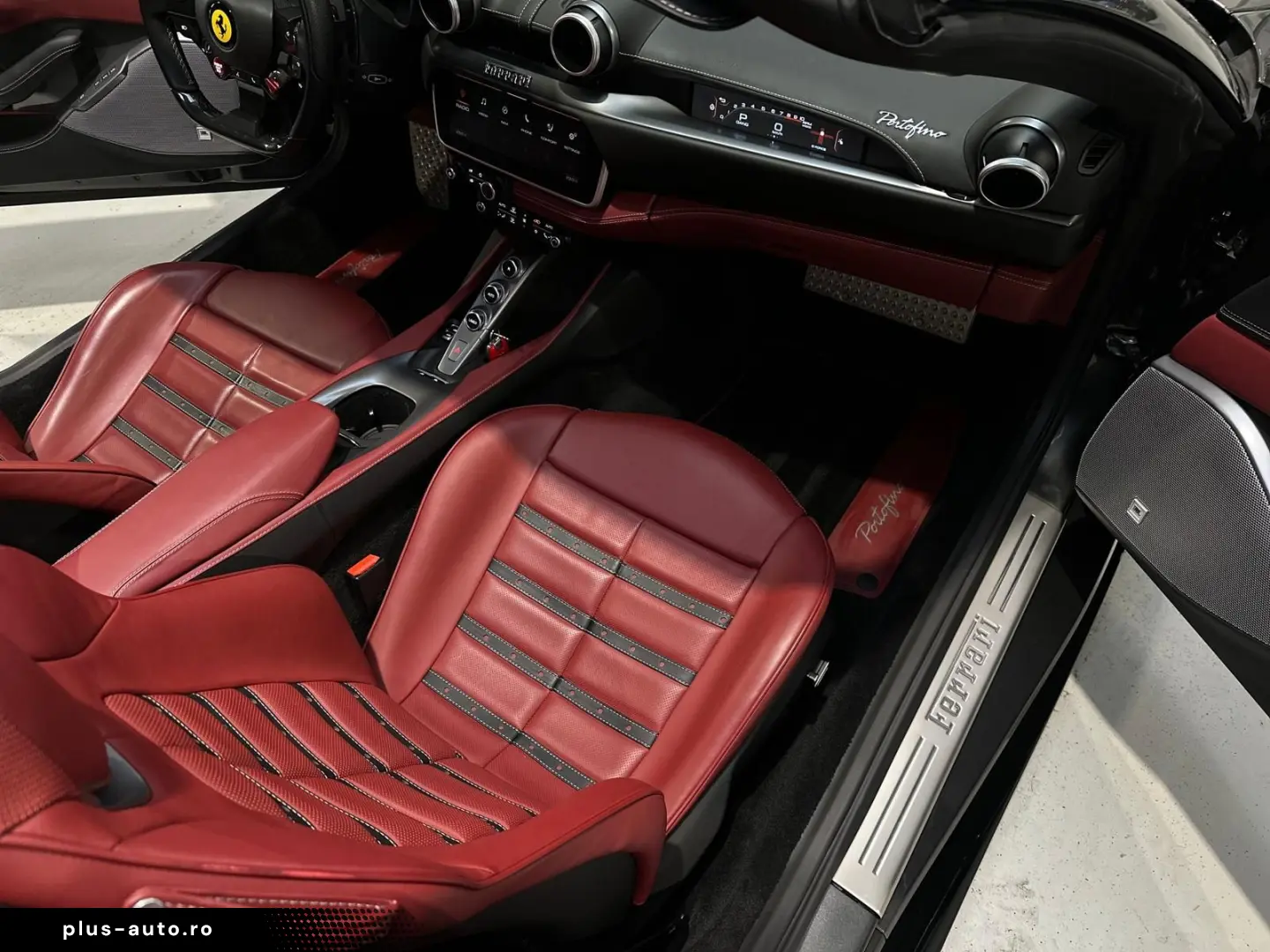 FERRARI Portofino GRIGIO SILVERST. BORDEAUX TOP gepflegt