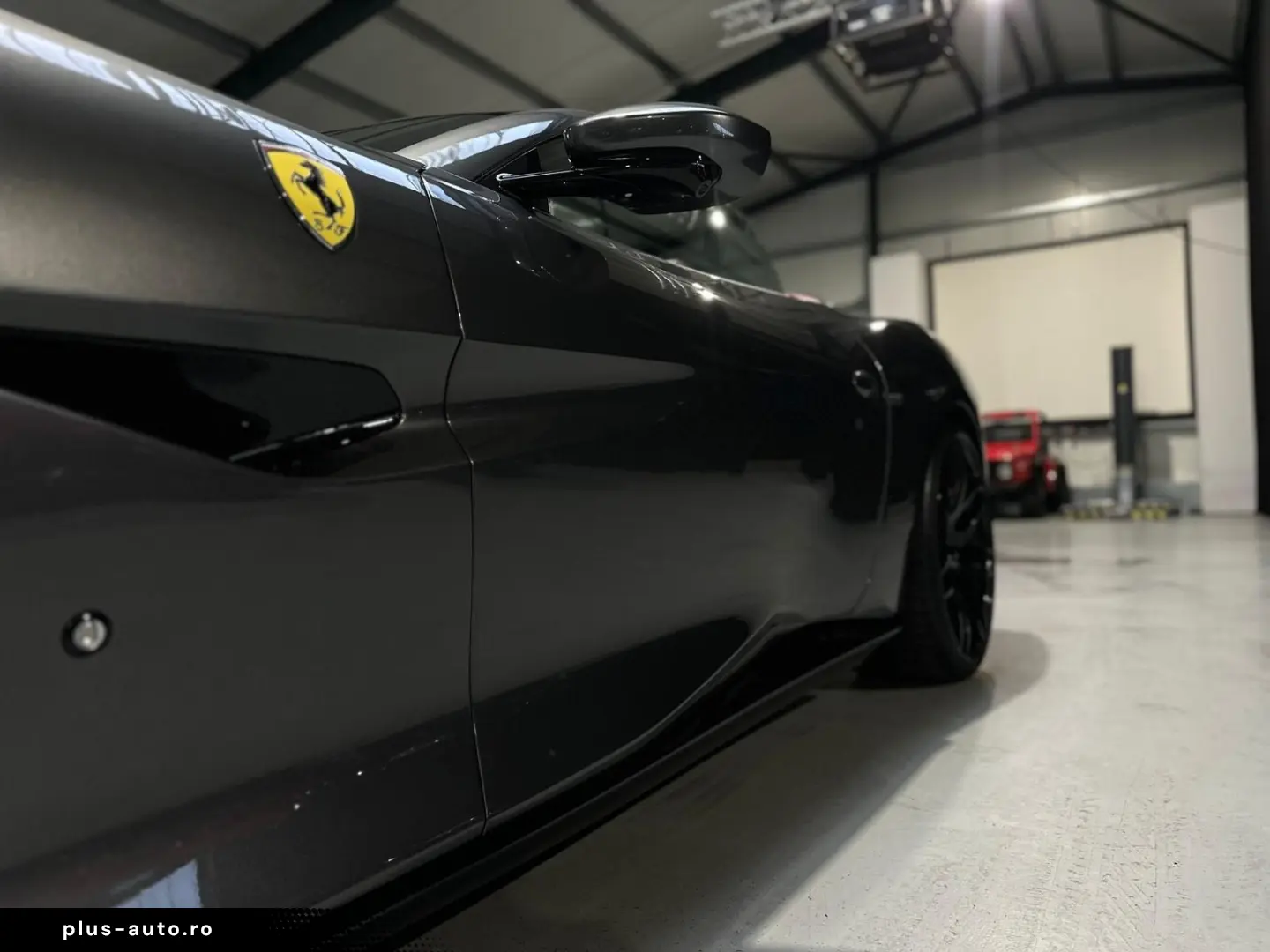 FERRARI Portofino GRIGIO SILVERST. BORDEAUX TOP gepflegt