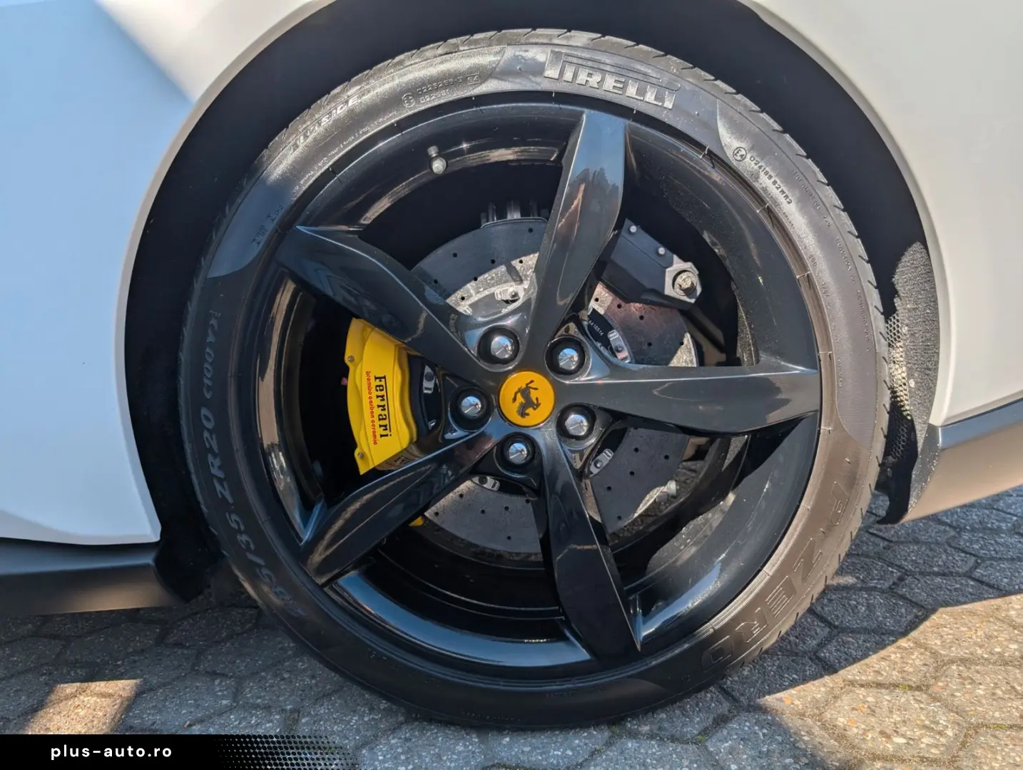 FERRARI Portofino F15 Garan. 1.Hand 360  CARBON KERAMIK