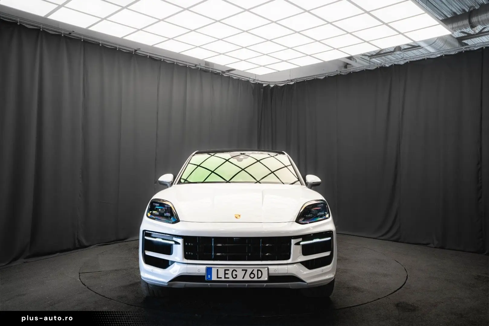PORSCHE Coupe E-Hybrid SP-DESIGN PANO 22''&hellip;