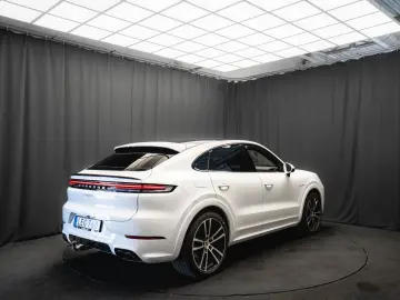 PORSCHE Coupe E-Hybrid SP-DESIGN PANO 22''…