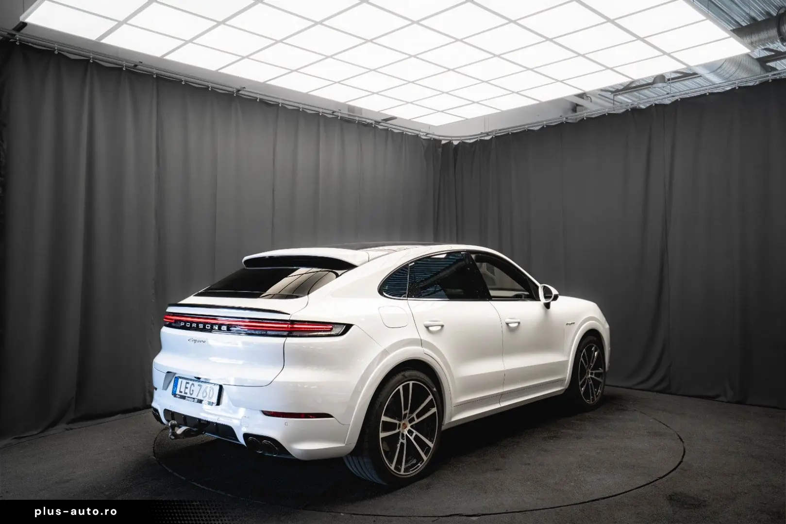 PORSCHE Coupe E-Hybrid SP-DESIGN PANO 22''&hellip;