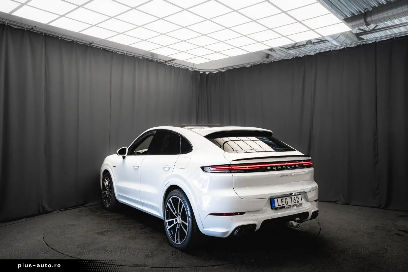 PORSCHE Coupe E-Hybrid SP-DESIGN PANO 22''&hellip;