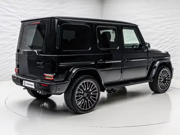 Mercedes-Benz G 63 AMG BRABUS 700 ACTIVE RIDE CONTROL