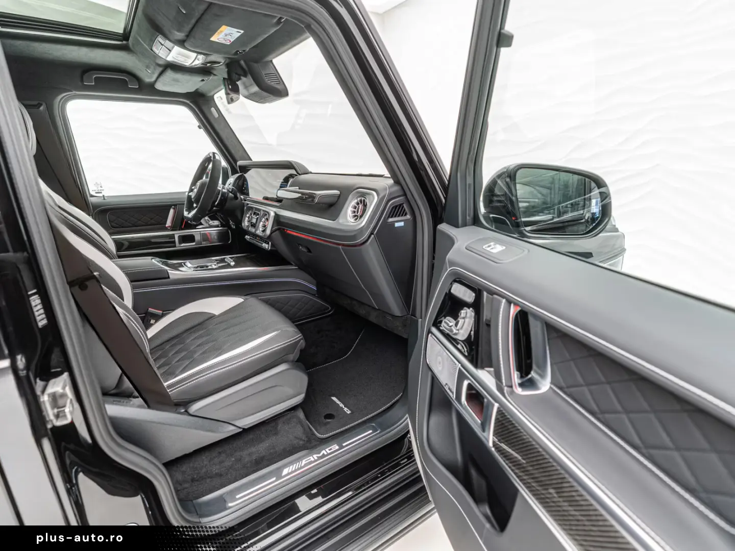 Mercedes-Benz G 63 AMG BRABUS 700 ACTIVE RIDE CONTROL