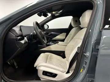 BMW 550e xDrive Limousine M Sportpaket Pro Harman Ka