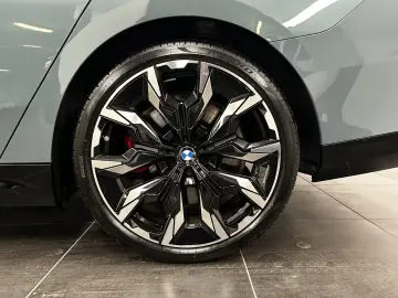BMW 550e xDrive Limousine M Sportpaket Pro Harman Ka