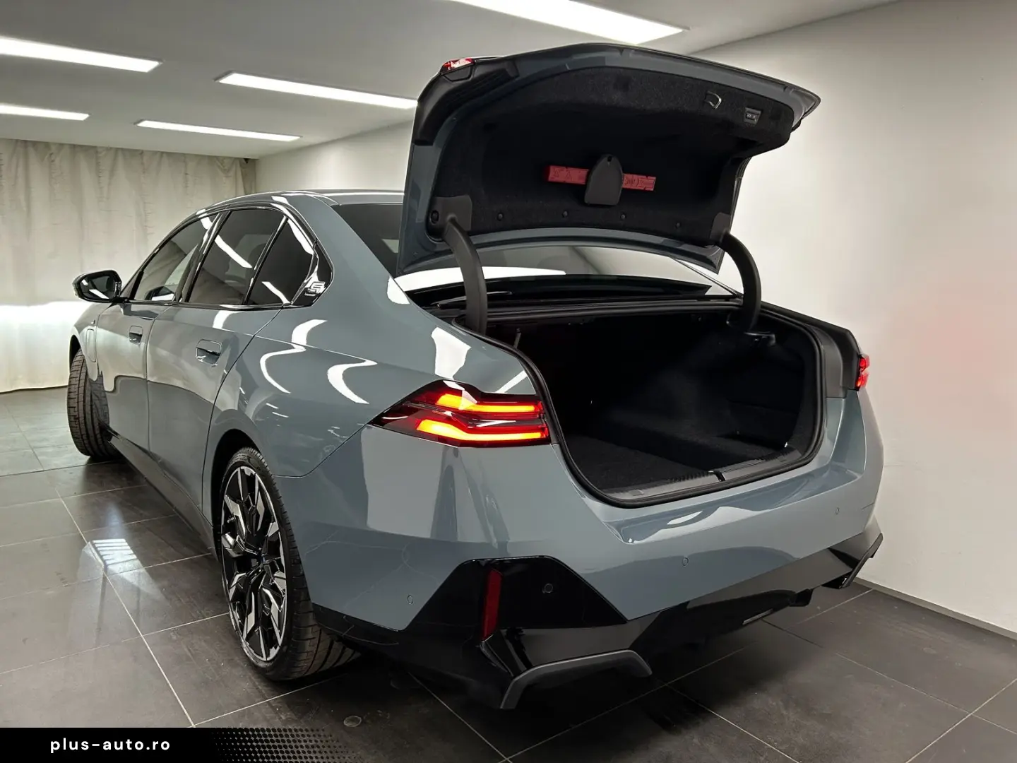 BMW 550e xDrive Limousine M Sportpaket Pro Harman Ka