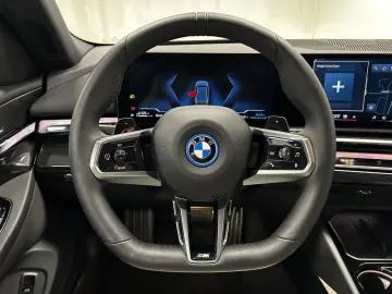 BMW 550e xDrive Limousine M Sportpaket Pro Harman Ka