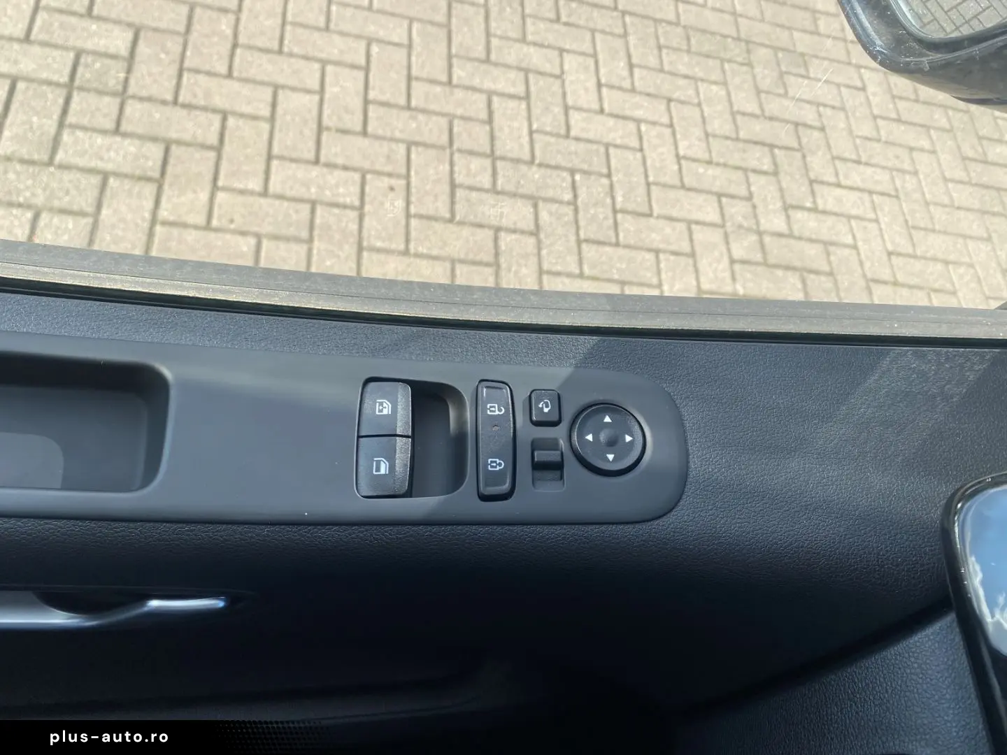 HYUNDAI STARIA Cargo 1.6 T-GDI AT Hybrid Trend  Klimaaut