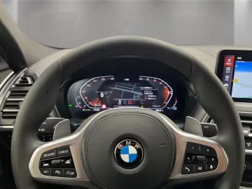 BMW X4 xDrive20i M Sport AHK LiveCockpitProf Laser