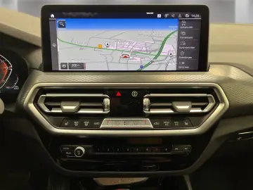 BMW X4 xDrive20i M Sport AHK LiveCockpitProf Laser