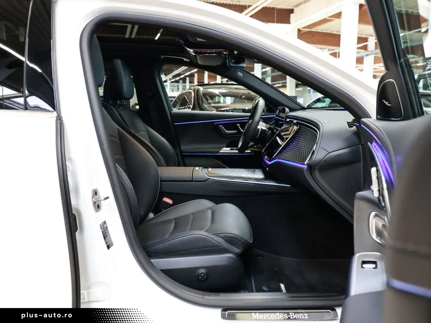 MERCEDES-BENZ E 400 e 4M AMG Sport Premium PANO HUD LED 360