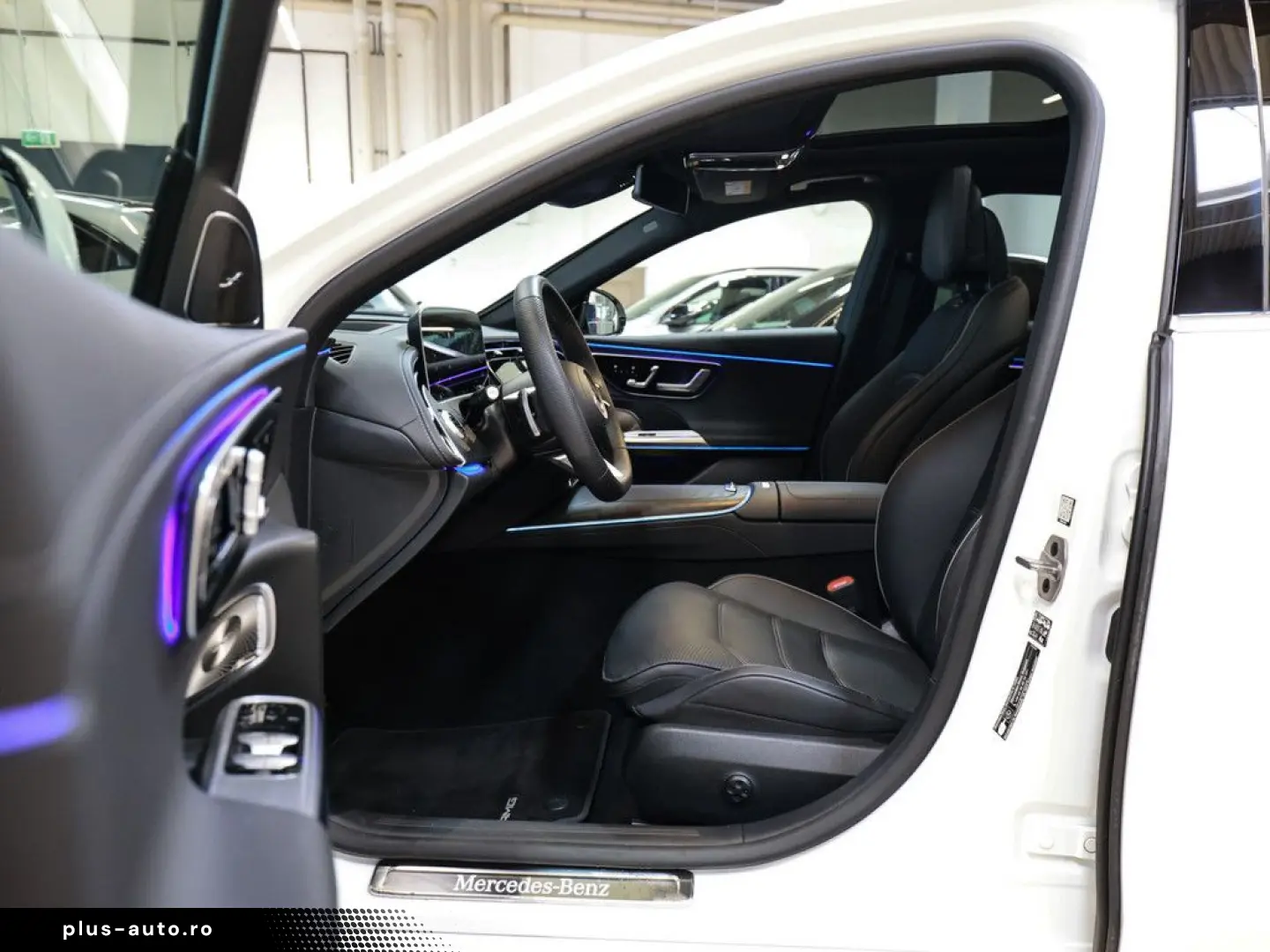 MERCEDES-BENZ E 400 e 4M AMG Sport Premium PANO HUD LED 360
