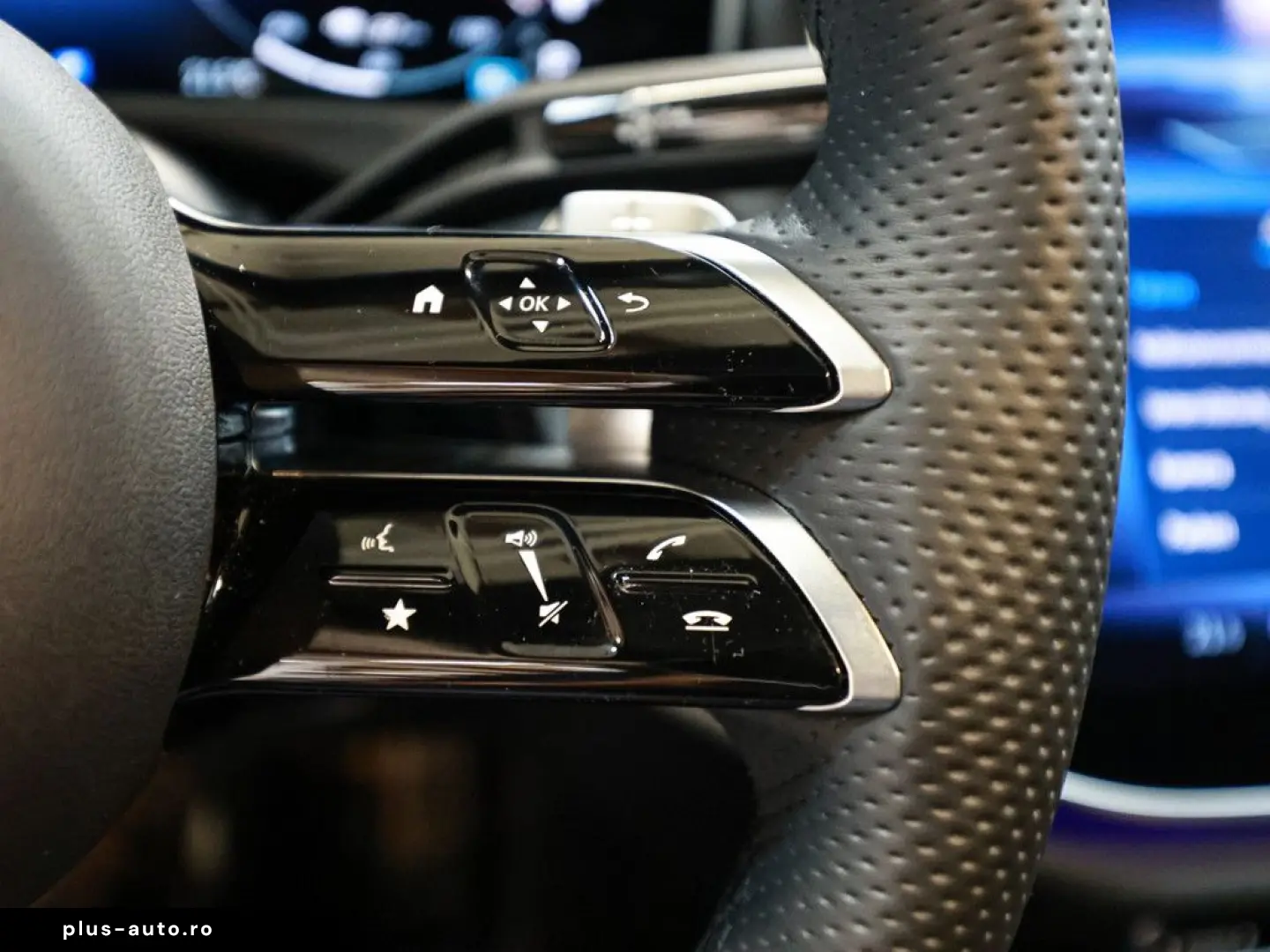 MERCEDES-BENZ E 400 e 4M AMG Sport Premium PANO HUD LED 360