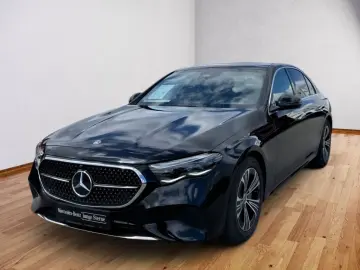 MERCEDES-BENZ E 450 d 4M AVANTGARDE  PANO-DACH LEDER…