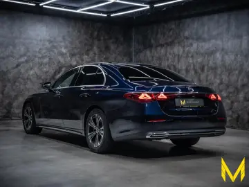 MERCEDES-BENZ E 450 d 4M EXCLUSIVE PREMIUM LEDER DiL…