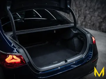 MERCEDES-BENZ E 450 d 4M EXCLUSIVE PREMIUM LEDER DiL…