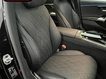 MERCEDES-BENZ E 450 d 4M AMG PREMIUM PLUS PANO SUPER…