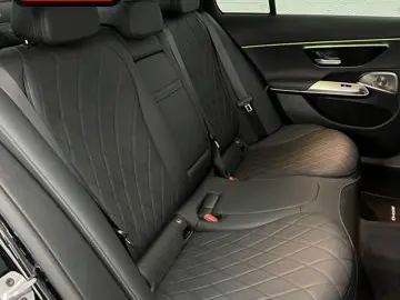 MERCEDES-BENZ E 450 d 4M AMG PREMIUM PLUS PANO SUPER…