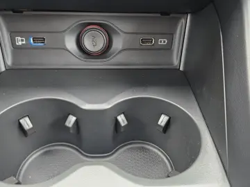 MG EHS PHEV LUX. MY24 360    NAVI   SITZHZ.   ACC