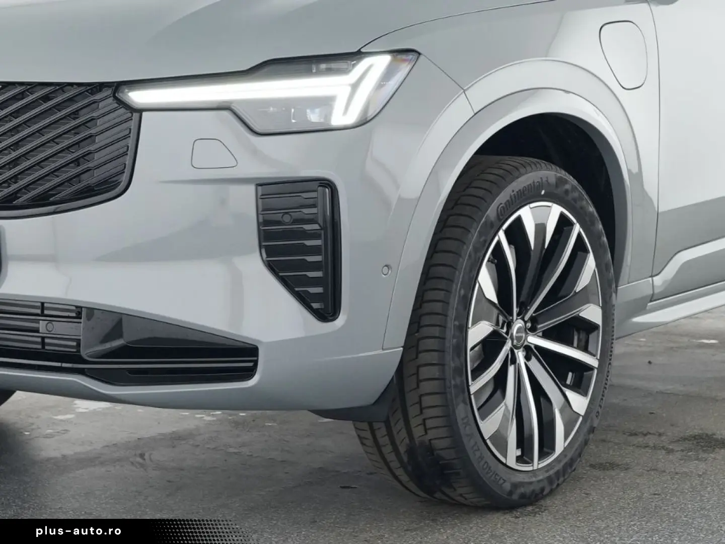 VOLVO XC90 FACELIFT Plus Dark Recharge Plug-In Hybrid