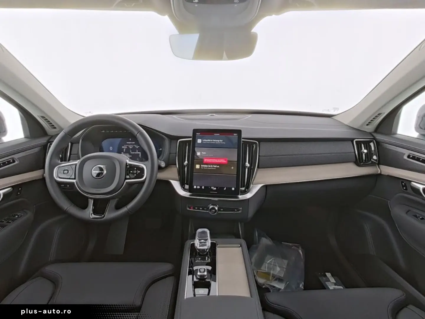 VOLVO XC90 FACELIFT Plus Dark Recharge Plug-In Hybrid
