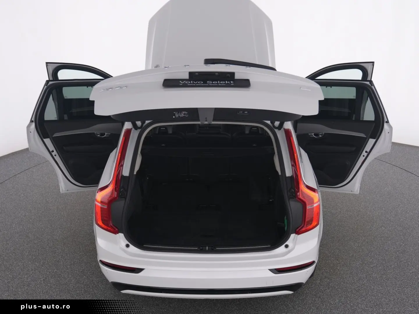 VOLVO XC90 T8 Recharge Plus Dark Plug-In 360  WINTERPA