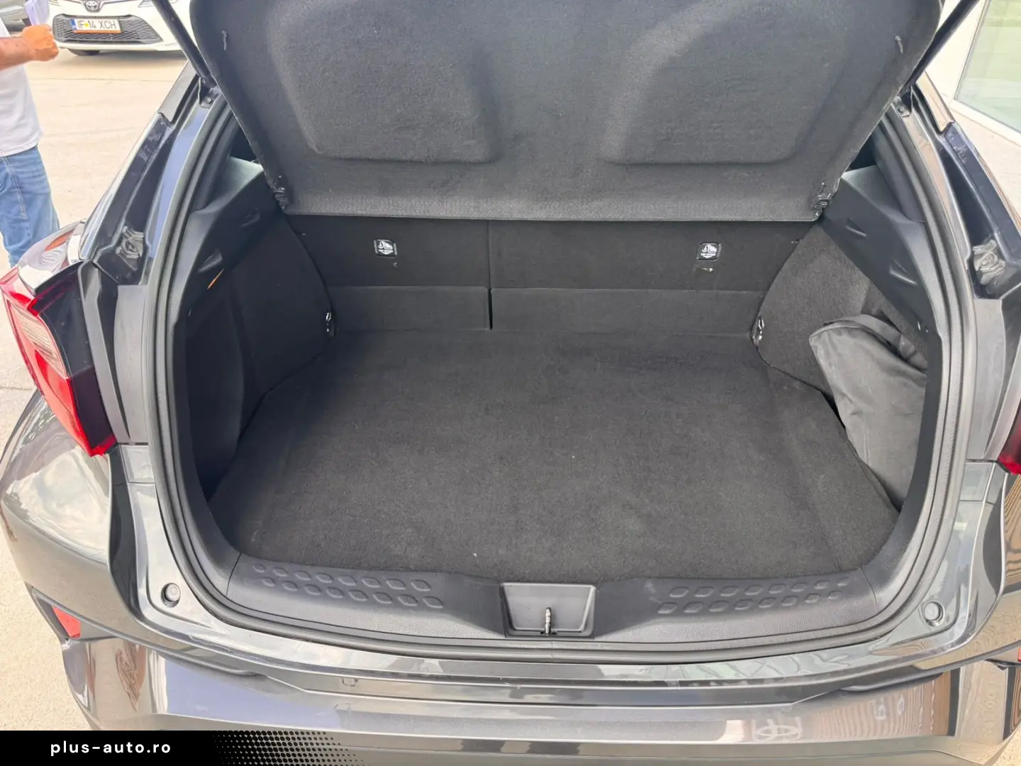 Toyota C-HR 1.8 Hybrid 122CP Core