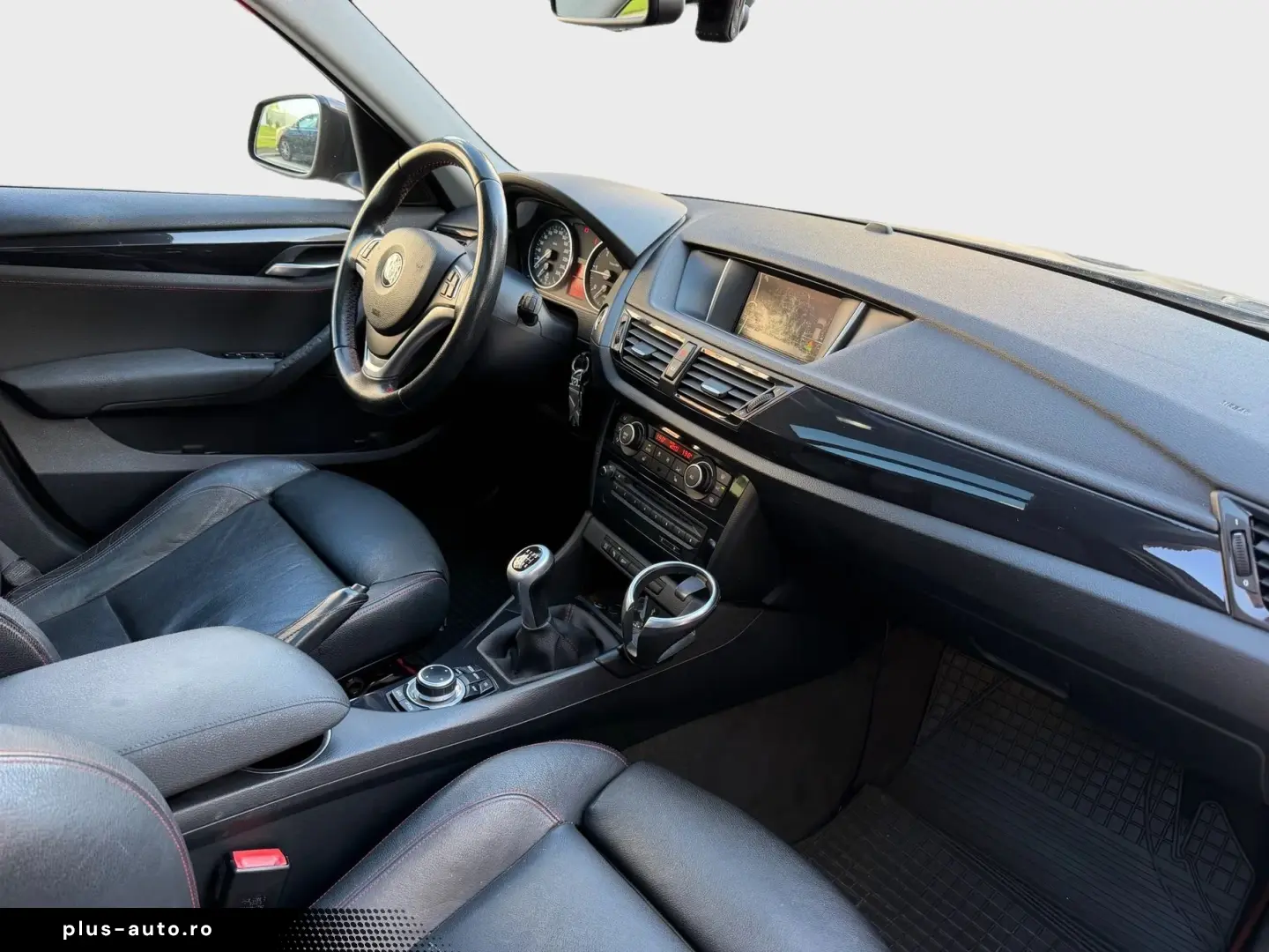 BMW X1 2012 — imagine 6