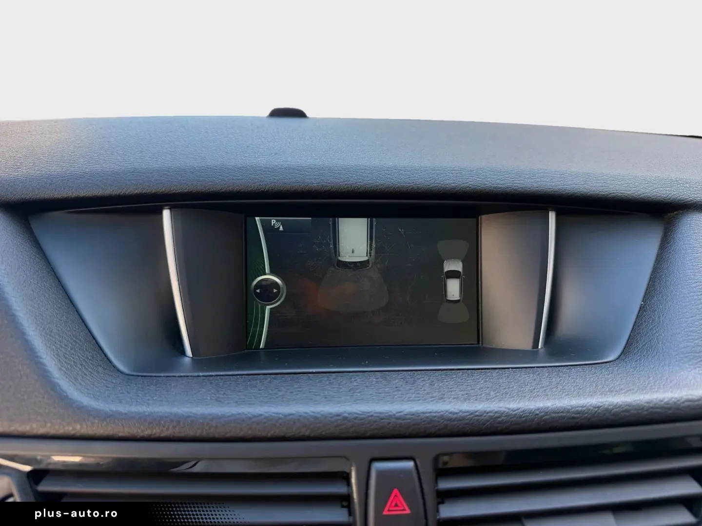 BMW X1 2012 — imagine 10