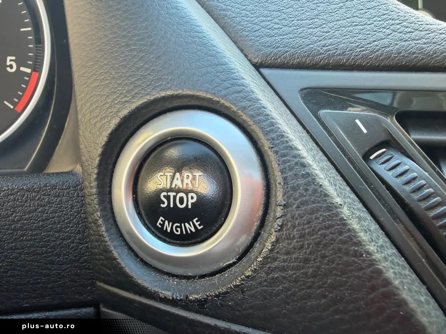 BMW X1 2012 — imagine 12