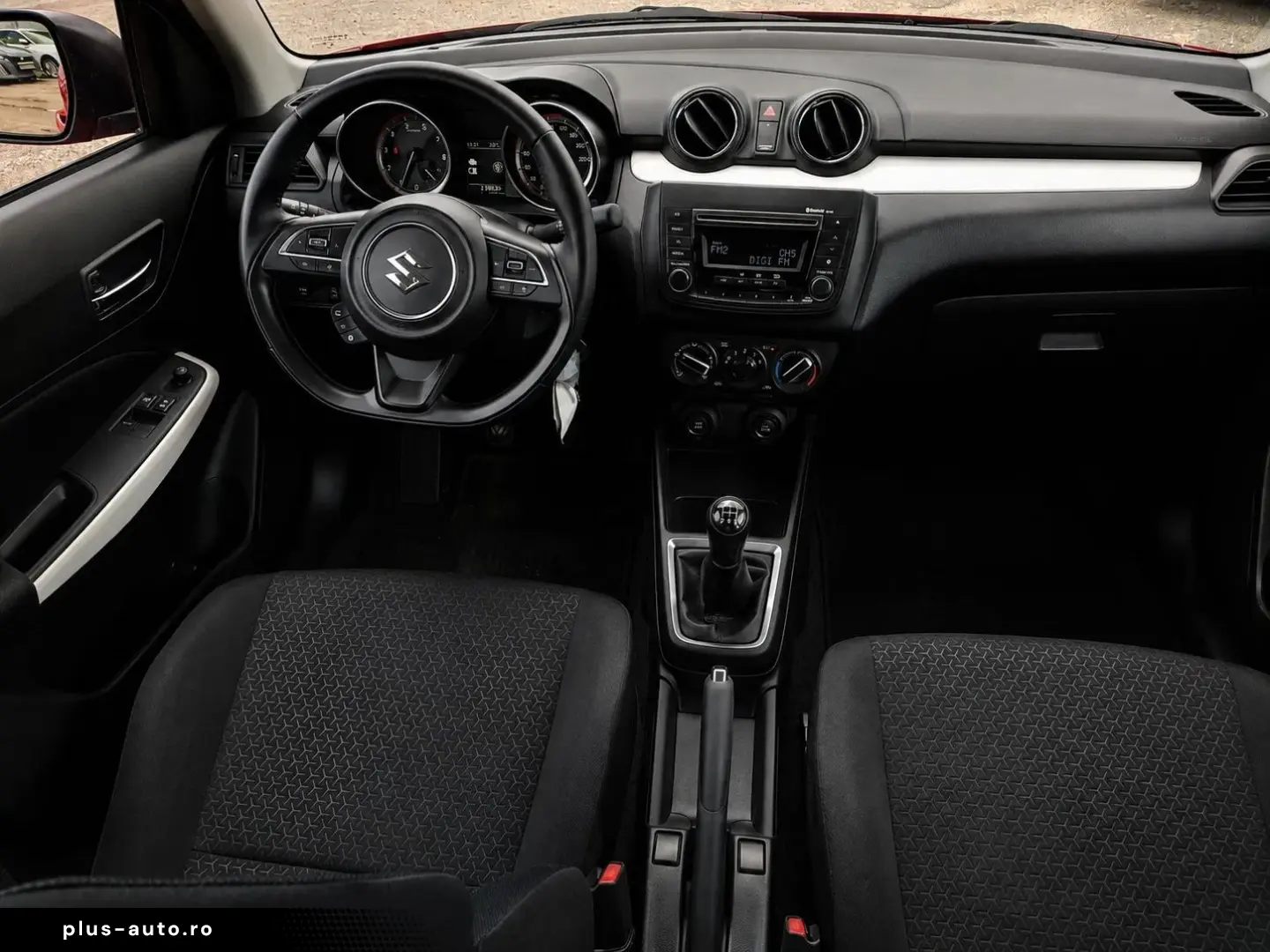 SUZUKI Swift 2022 — imagine 7